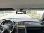 Mercedes E 270-8