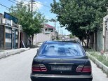 Mercedes E 270-5