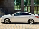 Hyundai Sonata-6