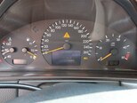 Mercedes E 220-10