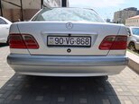 Mercedes E 220-4