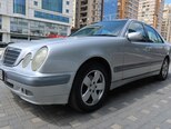 Mercedes E 220-2