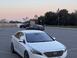 Hyundai Sonata-1