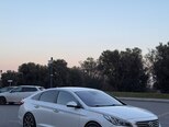 Hyundai Sonata-4