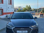 Hyundai Elantra-1
