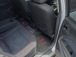 Mitsubishi Airtrek-9