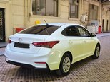 Hyundai Accent-5