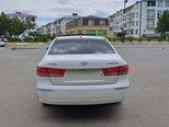 Hyundai Sonata-6