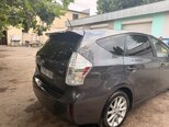 Toyota Prius V-3