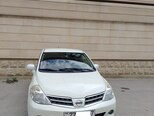Nissan Tiida-4