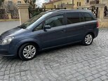 Opel Zafira-5