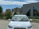 Hyundai Accent-1