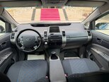 Toyota Prius-13