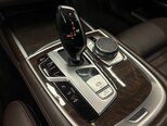 BMW 740-16