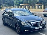 Mercedes E 220-2
