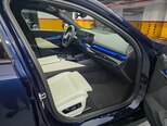 BMW i5-15