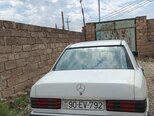 Mercedes 190-2