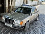 Mercedes 220 E-2