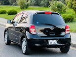 Nissan March-5