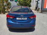 Hyundai Elantra-12