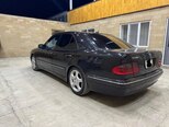 Mercedes E 280-9