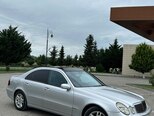 Mercedes E 270-2