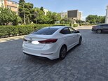 Hyundai Elantra-6