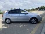 Hyundai Accent-5