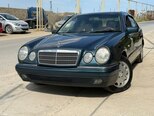 Mercedes E 240-11