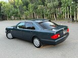 Mercedes E 240-6