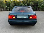 Mercedes E 240-7