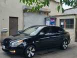 Hyundai Accent-2