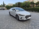 Hyundai Elantra-2