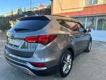 Hyundai Santa Fe-5
