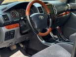 Toyota Land Cruiser Prado-4