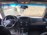 Mitsubishi Pajero-4