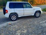 Mitsubishi Pajero io-5