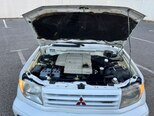 Mitsubishi Pajero io-11