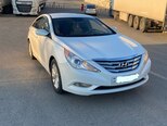 Hyundai Sonata-11
