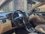 Hyundai Elantra-9