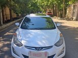 Hyundai Elantra-1