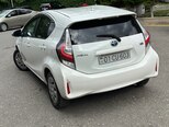 Toyota Aqua-8