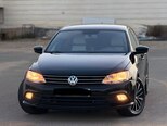 Volkswagen Jetta-12