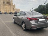 Hyundai Accent-11