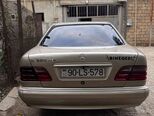Mercedes E 220-8