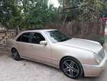 Mercedes E 220-17