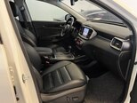 Kia Sorento-24