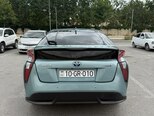 Toyota Prius-10