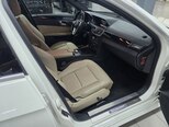 Mercedes E 250-11