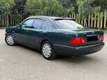 Mercedes E 240-15